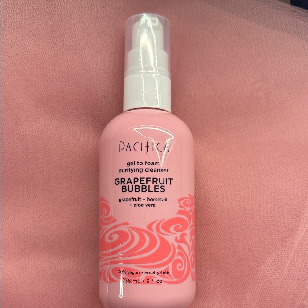 Pacifica Pink Grapefruit Bubbles Cleanser